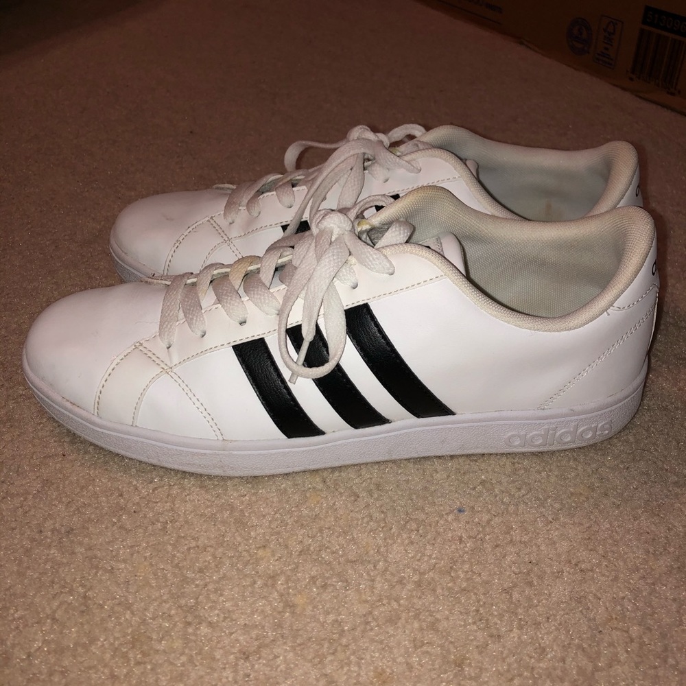 Adidas Grand Court Shoes